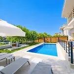 Riva Villa